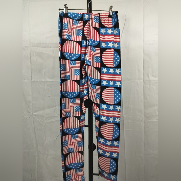 NWT Docelle Mixed Shapes American Flag Printed Pattern LeggingsOne Size [0-12) - Picture 5 of 5